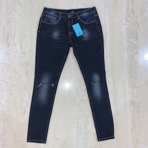 Allee new with tags skinny jeans